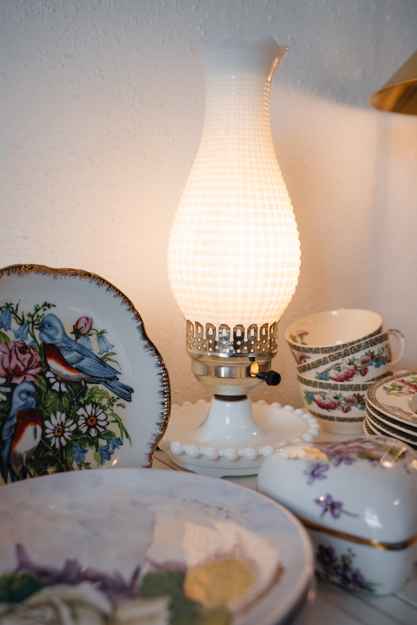 Vintage White Milk Glass Hobnob Lamp