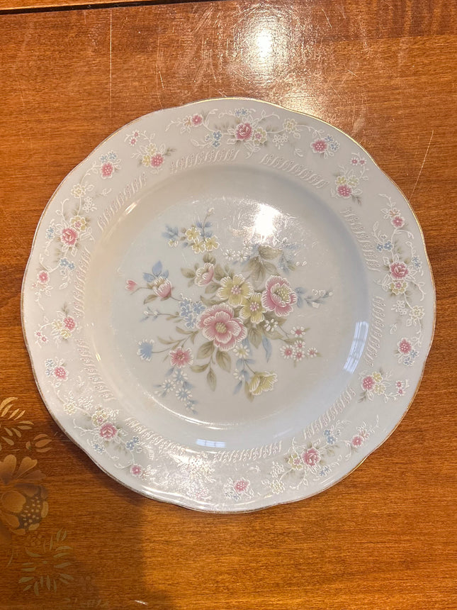 Vintage China ~ GID431 By Gibson Designs