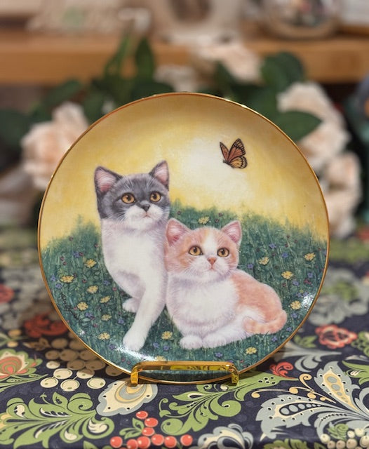 Vintage China ~ Victorian Cats