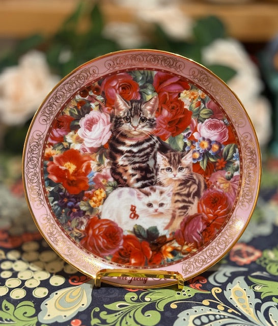 Vintage China ~ Victorian Cats