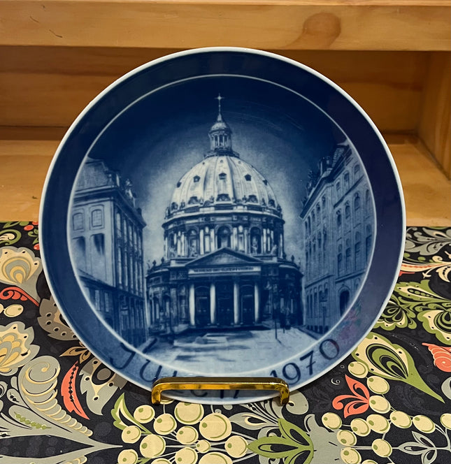 Vintage China — Julen 1970 Collector's Plate