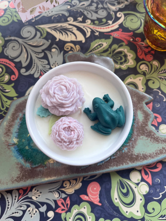 Honeysuckle & Jasmine Candle