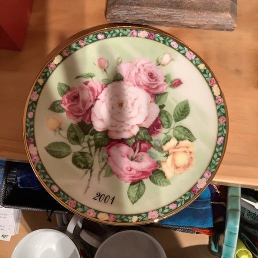 Vintage China ~ The Language of Roses By Royal Albert