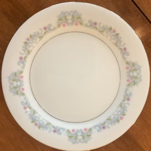 Vintage China ~ Windsor By Crown Ming