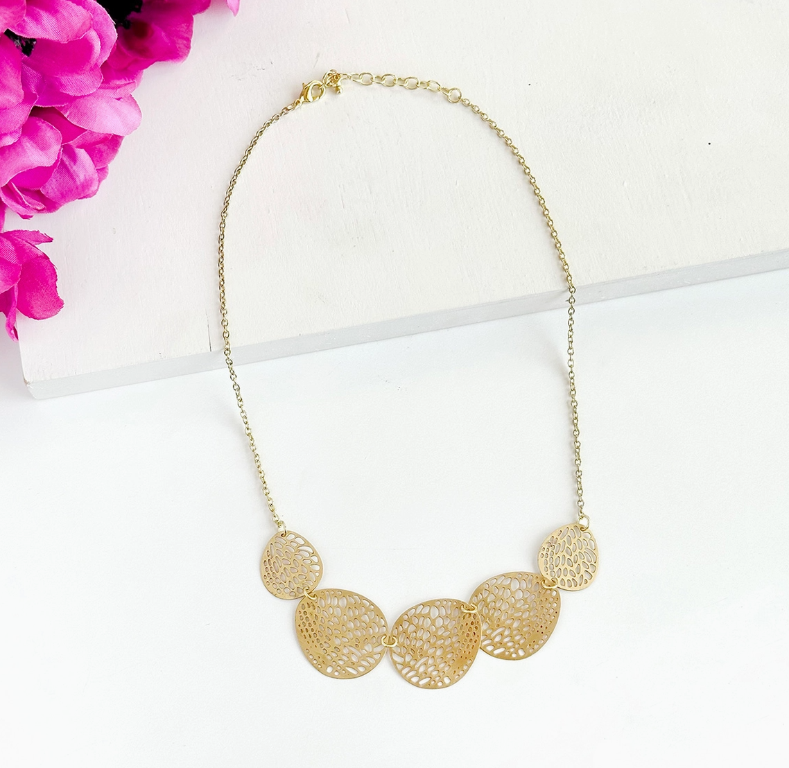 Stenciled Leaf Necklace (Gold)