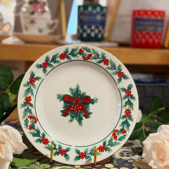 Vintage China ~ Gibson Designs Christmas Greeting Holly Plate