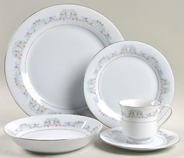 Vintage China ~ Windsor By Crown Ming