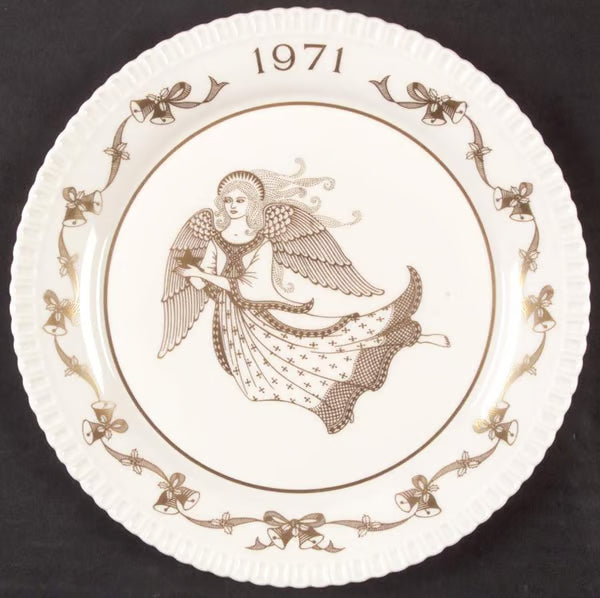 Vintage China ~ Spode Christmas Plates